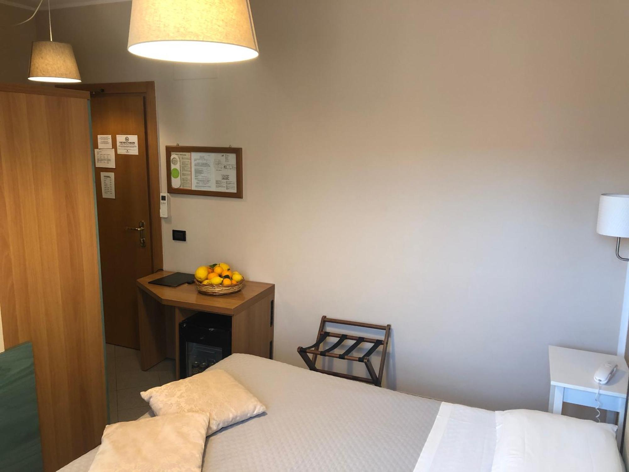 Hotel Di Stefano Пиза Стая снимка
